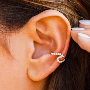 Pura Vida Rose Gold Stone Wave Ear Cuff